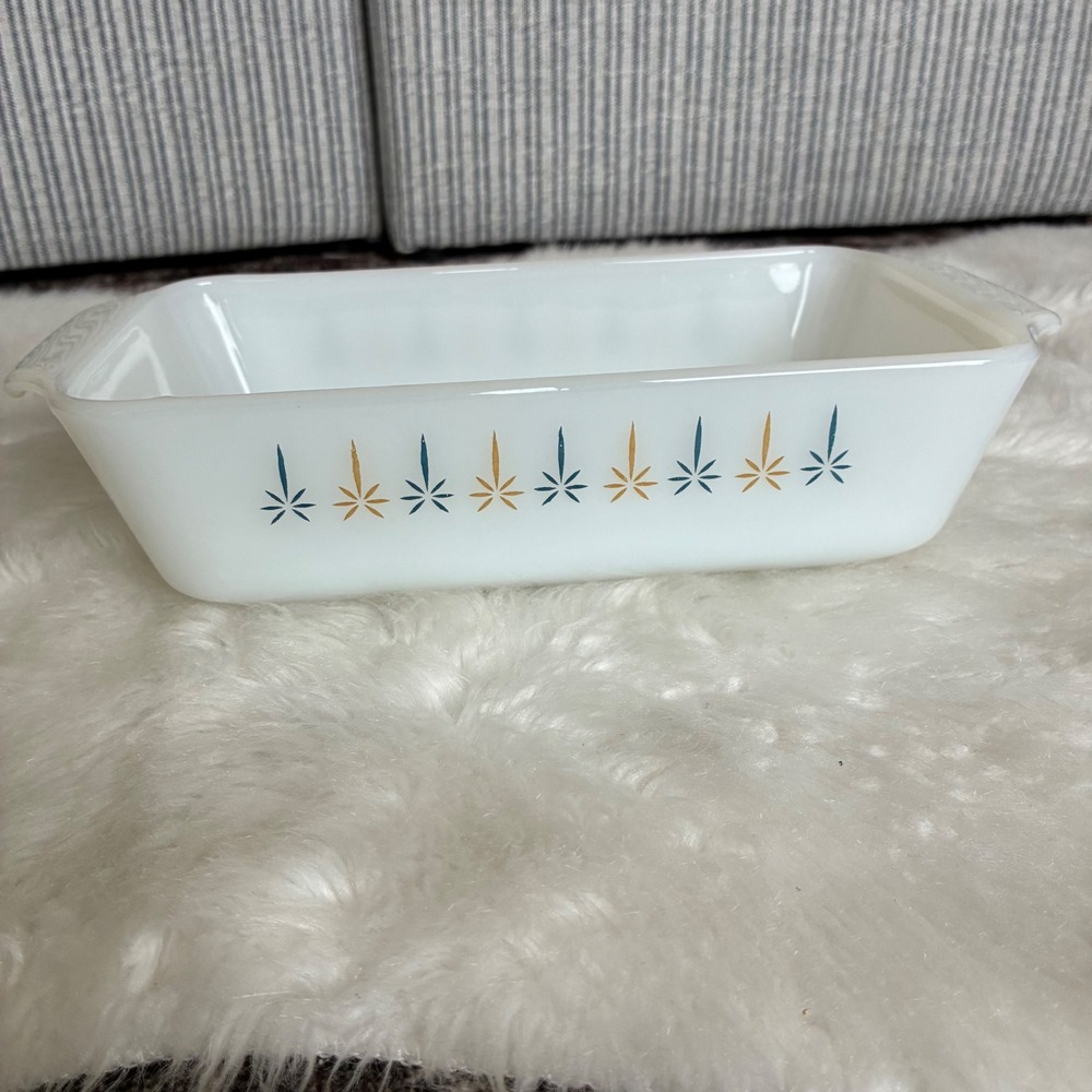 Vintage Fire-King 441 Candle Glow Atomic Starburst 1 Qt Loaf Pan MCM Milk Glass